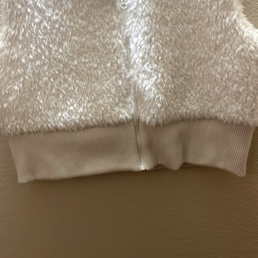 Wallflower Fleece Vest - Picture 3 of 5